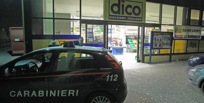 rapina supermercato Dico