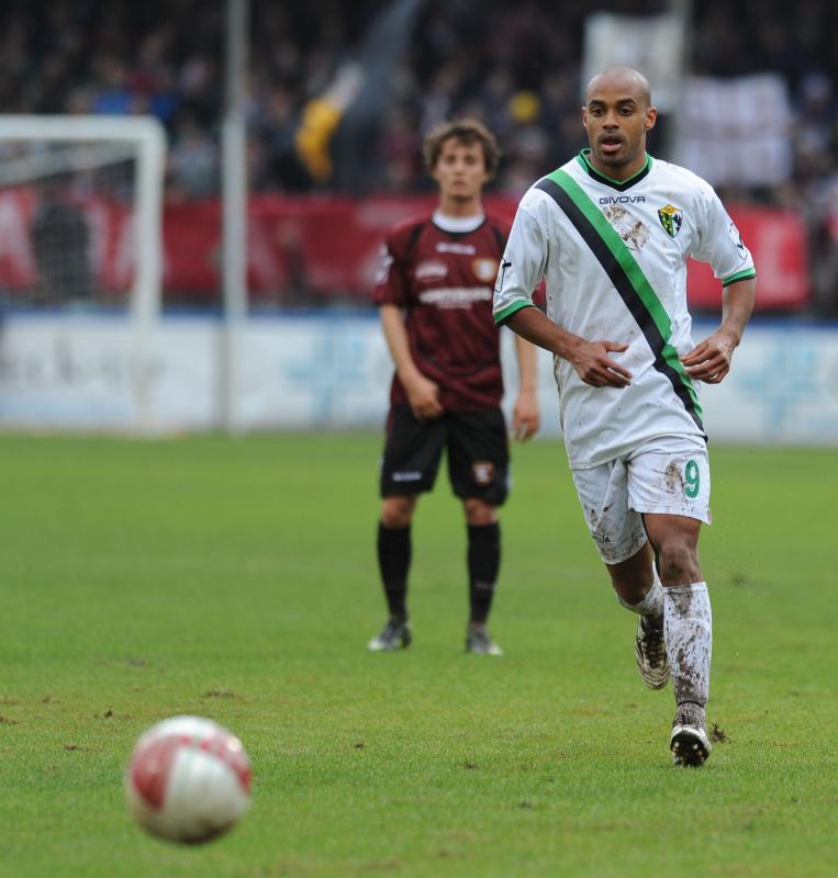 De Sousa Claudio attaccante Chieti