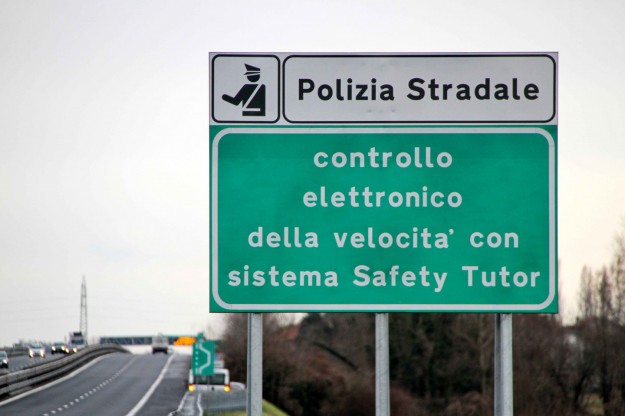 tutor-autostrada-segnaletica