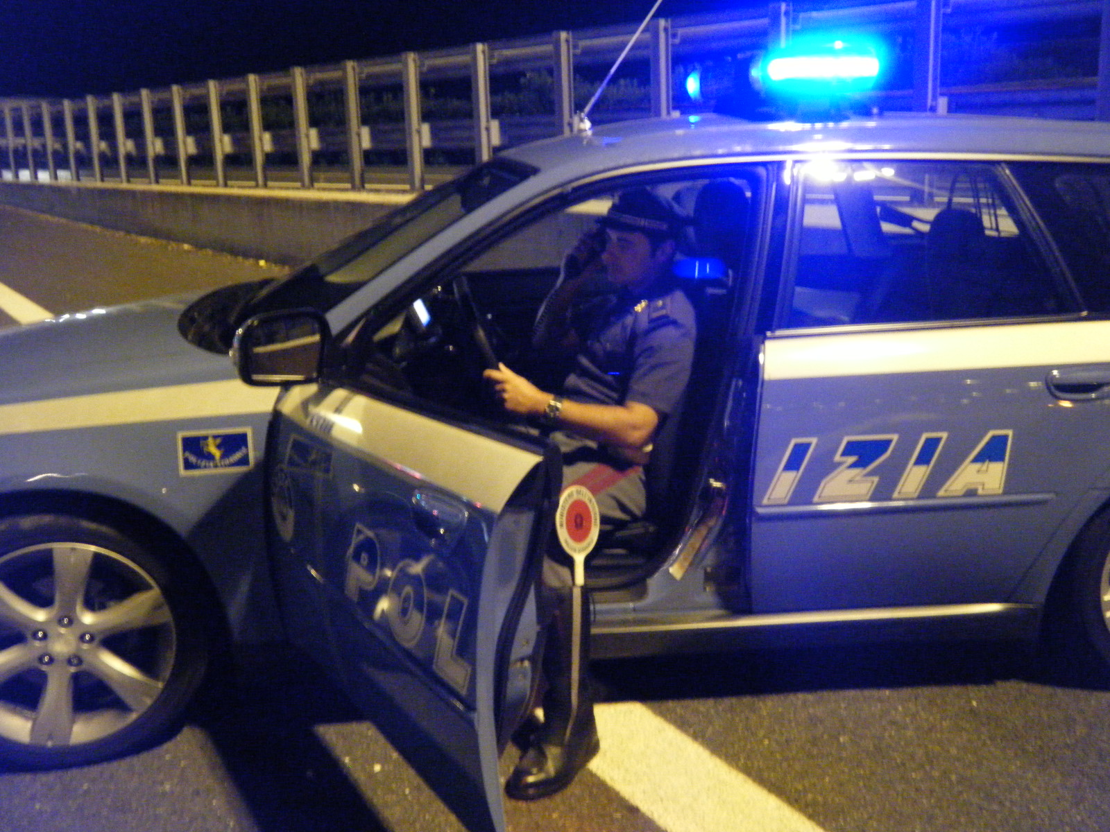 polizia stradale notte